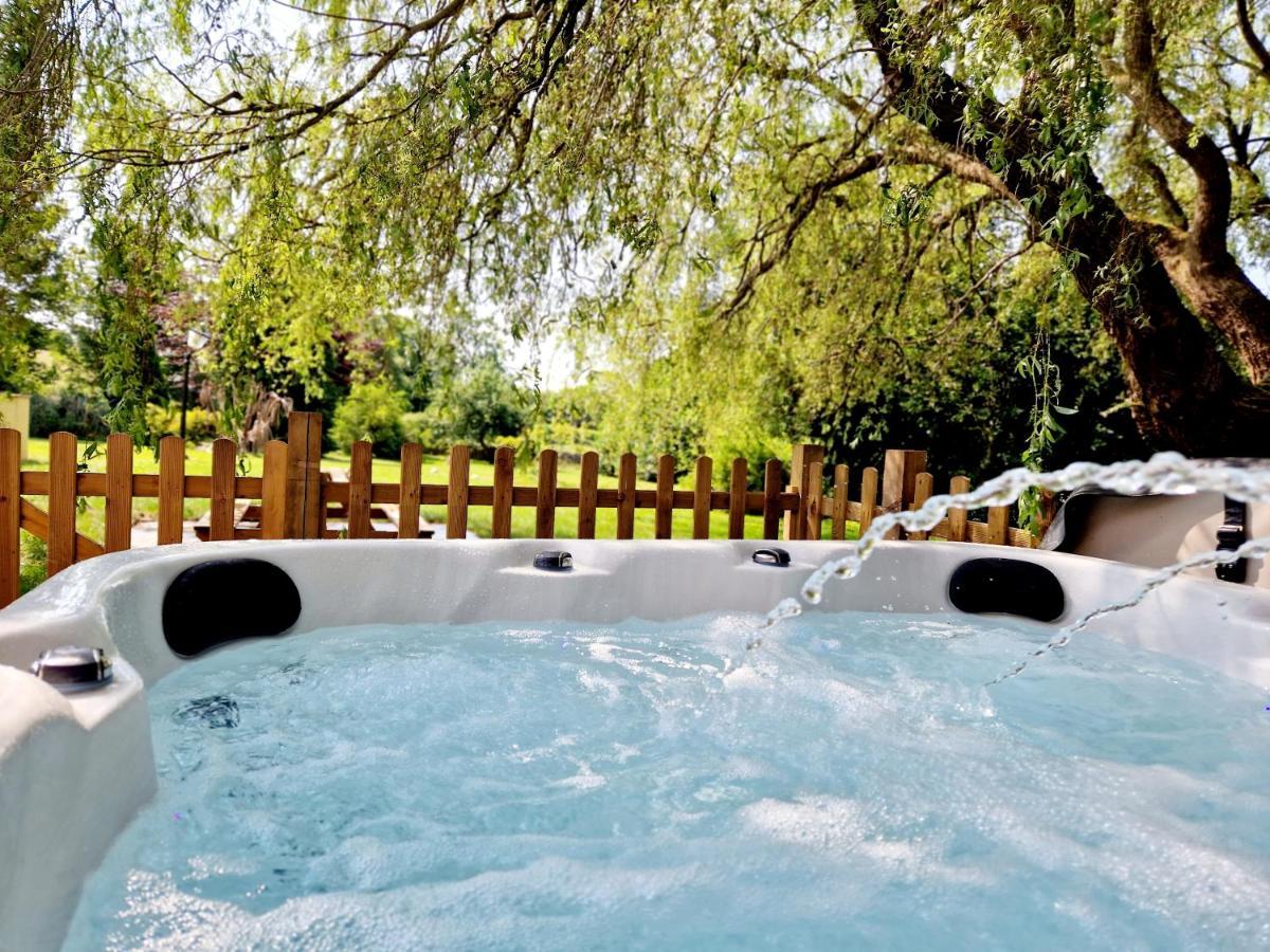 The Hamilton Luxury Holiday Let'S- The Coach House With Hot Tub Βίλα Scorton  Εξωτερικό φωτογραφία